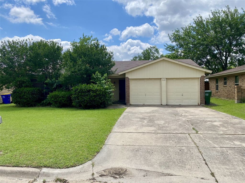 7513 Meadowbrook Drive, Watauga, TX 76148