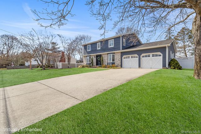 30 Myrtle Lane, East Patchogue, NY 11772