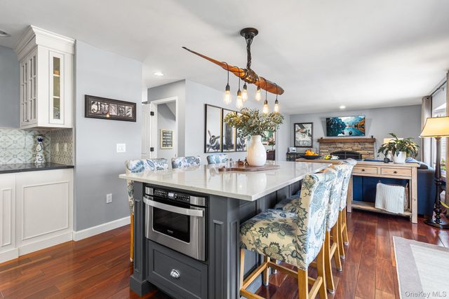 30 Myrtle Lane, East Patchogue, NY 11772