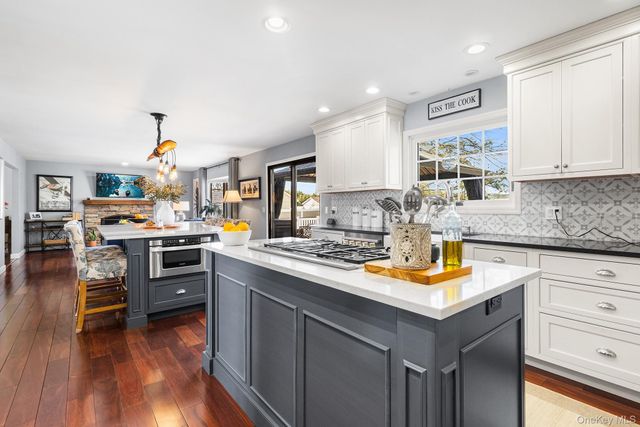 30 Myrtle Lane, East Patchogue, NY 11772