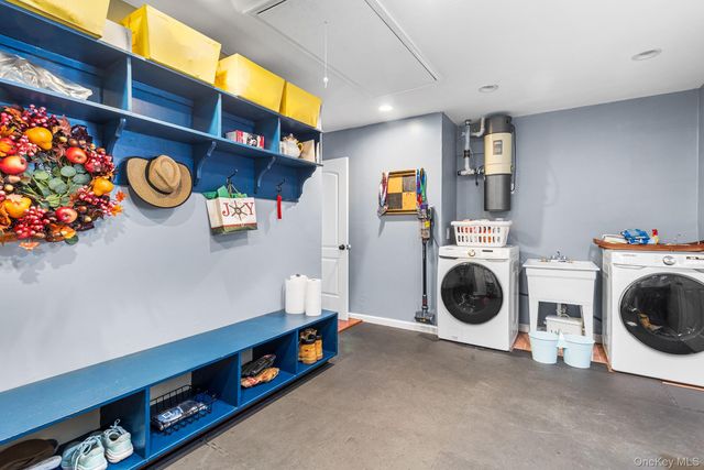 30 Myrtle Lane, East Patchogue, NY 11772