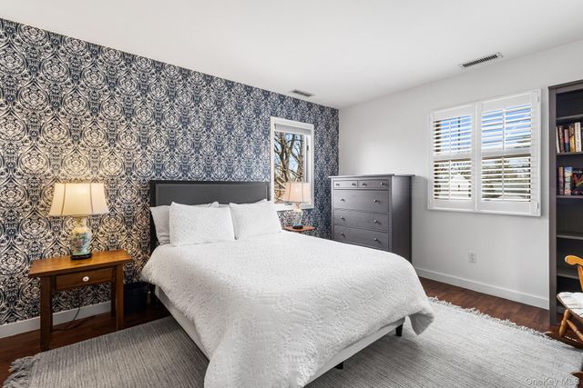 30 Myrtle Lane, East Patchogue, NY 11772