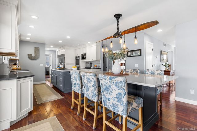 30 Myrtle Lane, East Patchogue, NY 11772