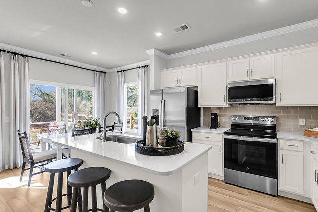1110 Hainer Place Dr, Conway, SC 29526