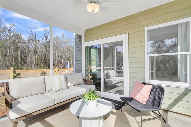 1110 Hainer Place Dr, Conway, SC 29526