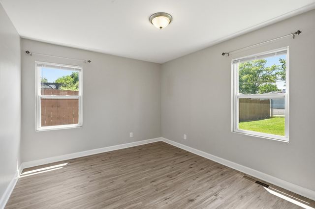 6610 Rhode Island Avenue, Hammond, IN 46323