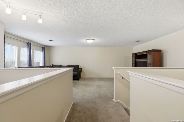 7143 Shadow Run, San Antonio, TX 78250