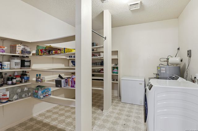 7143 Shadow Run, San Antonio, TX 78250