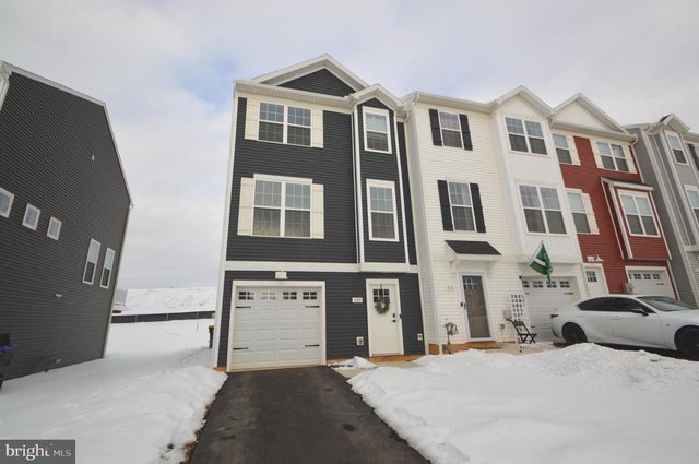 320 AVON DR, Red Lion, PA 17356