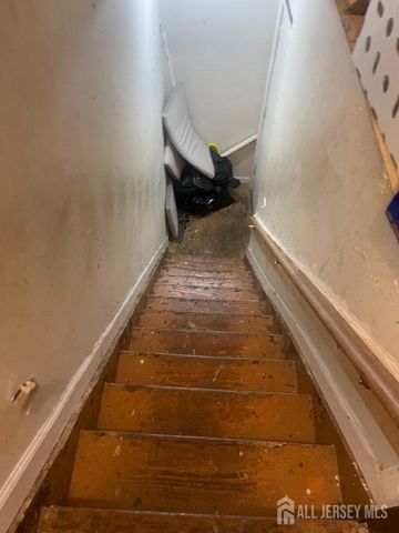 123 Seymour Avenue, Newark, NJ 07108