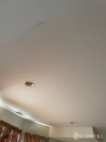 123 Seymour Avenue, Newark, NJ 07108