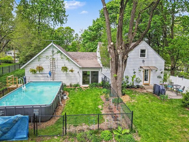 3009 Bronson Boulevard, Kalamazoo, MI 49008