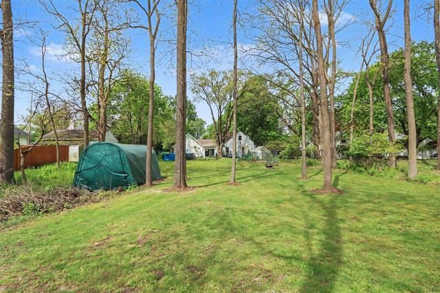 3009 Bronson Boulevard, Kalamazoo, MI 49008