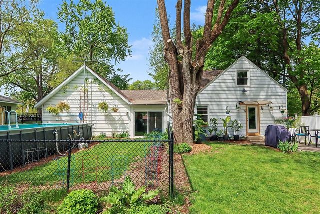 3009 Bronson Boulevard, Kalamazoo, MI 49008