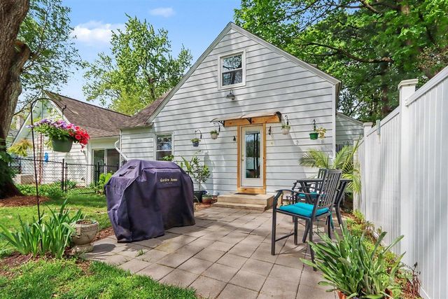 3009 Bronson Boulevard, Kalamazoo, MI 49008