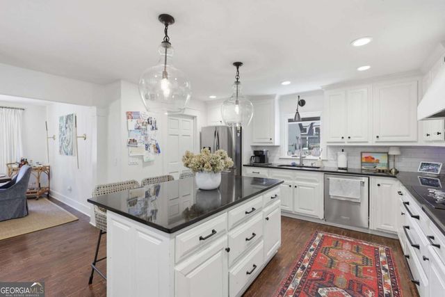 143 Woodlake Drive, Gainesville, GA 30506