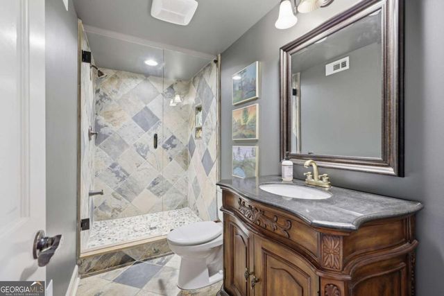 143 Woodlake Drive, Gainesville, GA 30506