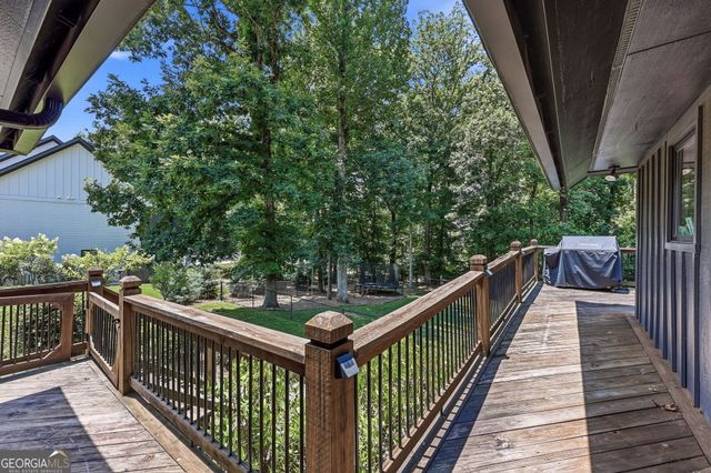143 Woodlake Drive, Gainesville, GA 30506
