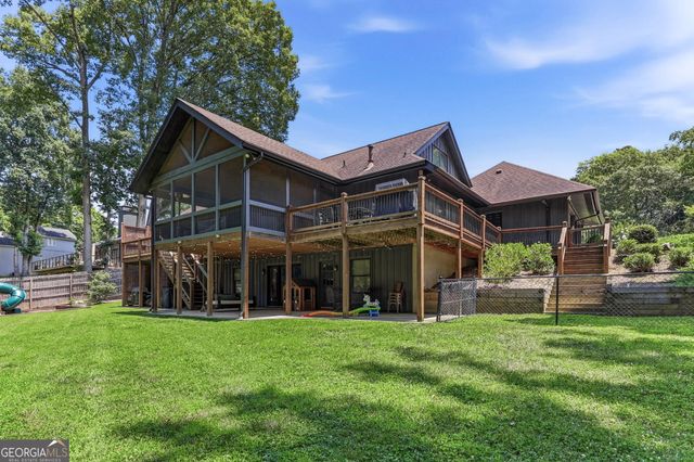 143 Woodlake Drive, Gainesville, GA 30506
