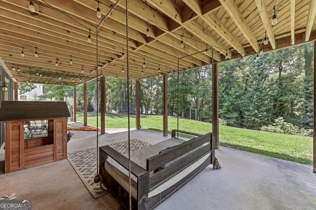143 Woodlake Drive, Gainesville, GA 30506