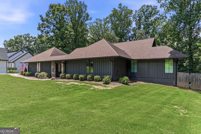 143 Woodlake Drive, Gainesville, GA 30506