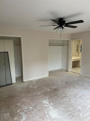 100 Litchfield Lane, Houston, TX 77024