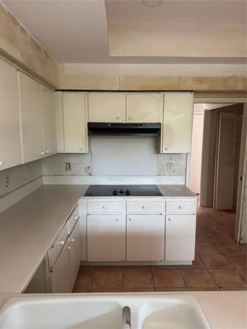 100 Litchfield Lane, Houston, TX 77024