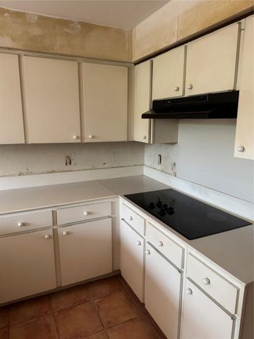 100 Litchfield Lane, Houston, TX 77024