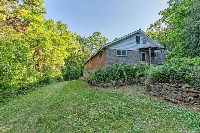 1150 Flatbush Road, Kingston, NY 12401