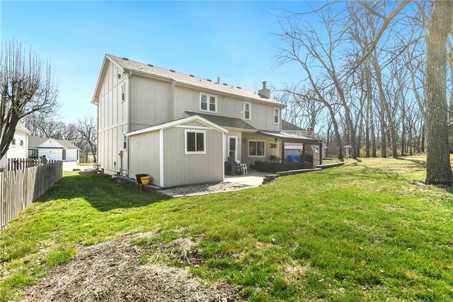 1236 SW Creekside Drive, Lee's Summit, MO 64081