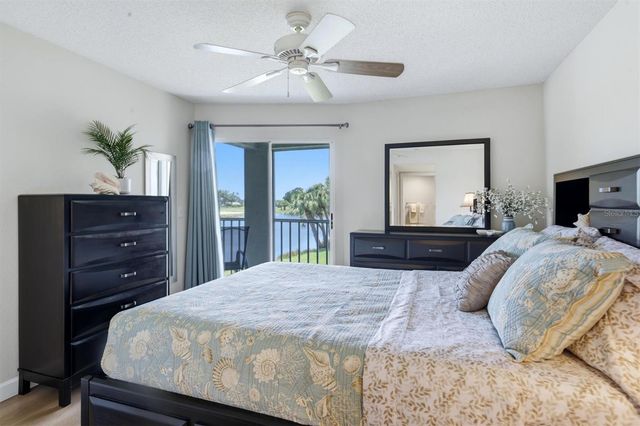 9320 CLUBSIDE CIRCLE 2209, Sarasota, FL 34238