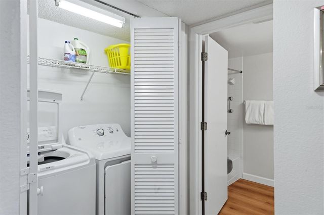 9320 CLUBSIDE CIRCLE 2209, Sarasota, FL 34238