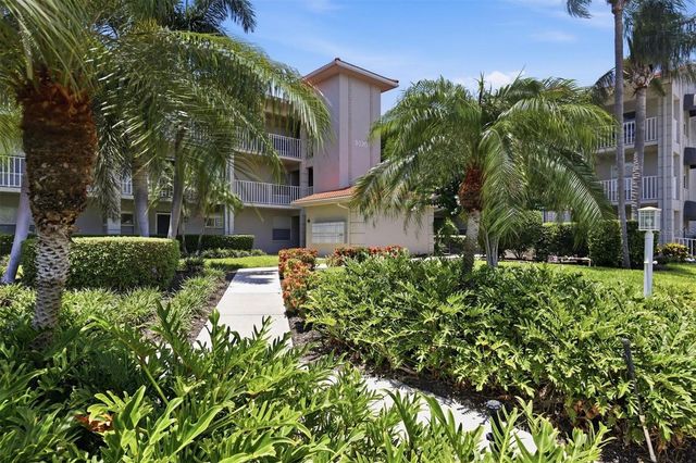 9320 CLUBSIDE CIRCLE 2209, Sarasota, FL 34238