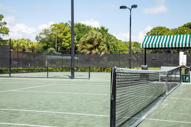 9320 CLUBSIDE CIRCLE 2209, Sarasota, FL 34238