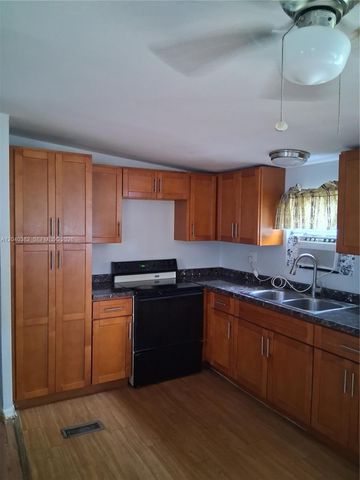 5030 SW 30th Ave, Dania Beach, FL 33312