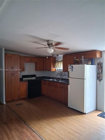 5030 SW 30th Ave, Dania Beach, FL 33312