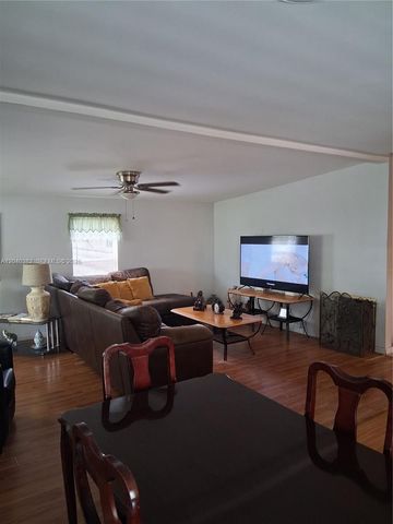 5030 SW 30th Ave, Dania Beach, FL 33312