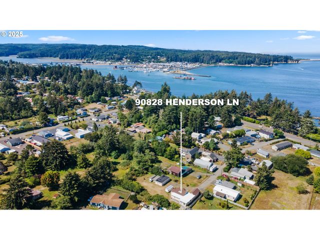 90828 HENDERSON Ln, Coos Bay, OR 97420