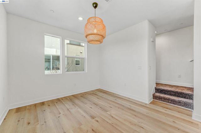 3933 Wattling St, Oakland, CA 94601