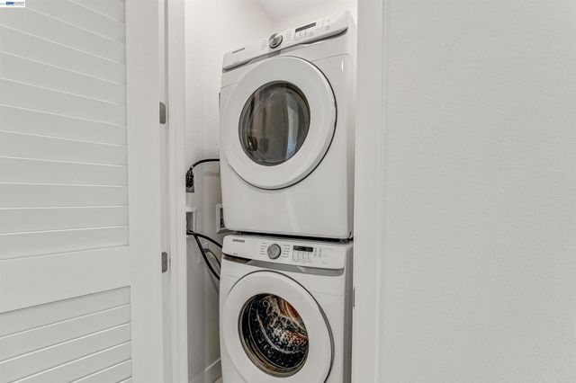 3933 Wattling St, Oakland, CA 94601