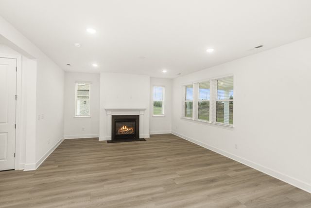 123 East Hill Street, Mount Juliet, TN 37122