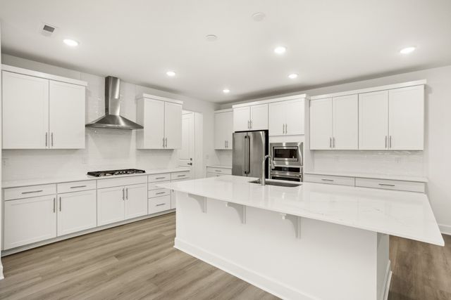 123 East Hill Street, Mount Juliet, TN 37122