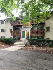 1548 Cedarwood Drive 353, Westlake, OH 44145