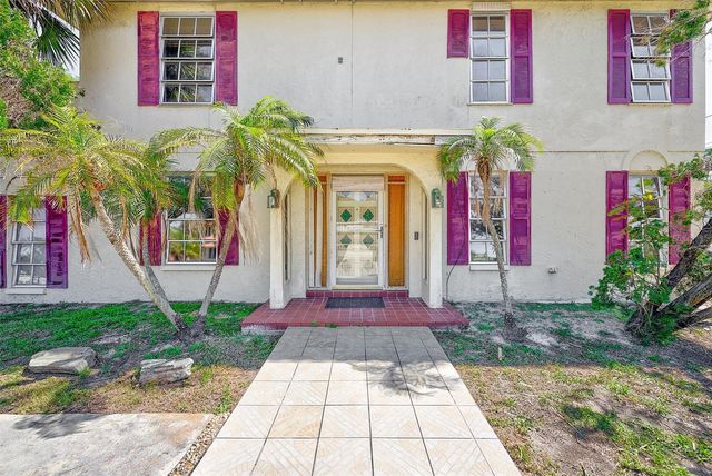 205 GULF BOULEVARD, Belleair Beach, FL 33786