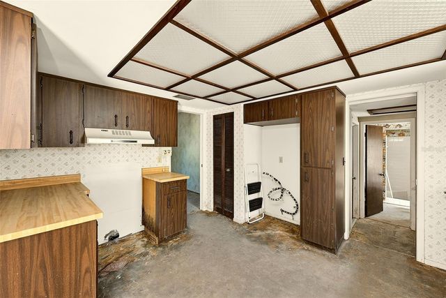 205 GULF BOULEVARD, Belleair Beach, FL 33786