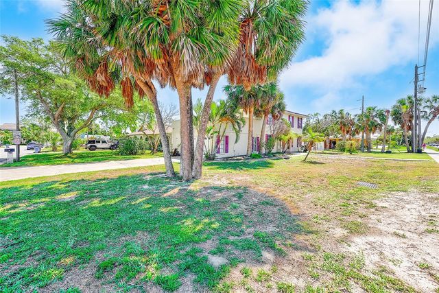 205 GULF BOULEVARD, Belleair Beach, FL 33786