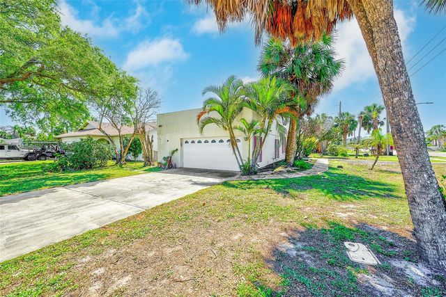 205 GULF BOULEVARD, Belleair Beach, FL 33786