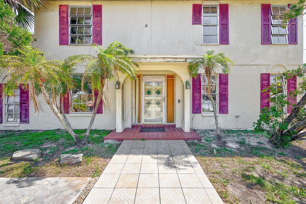 Image 2 of property listing at 205 GULF BOULEVARD, Belleair Beach, FL 33786