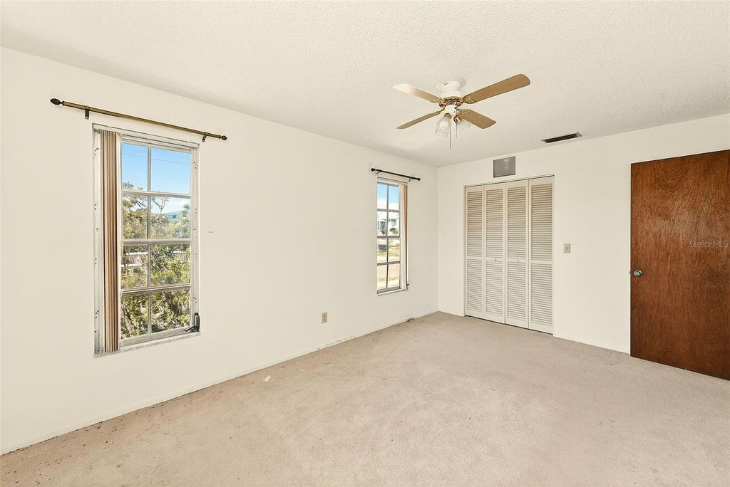 Image 28 of property listing at 205 GULF BOULEVARD, Belleair Beach, FL 33786