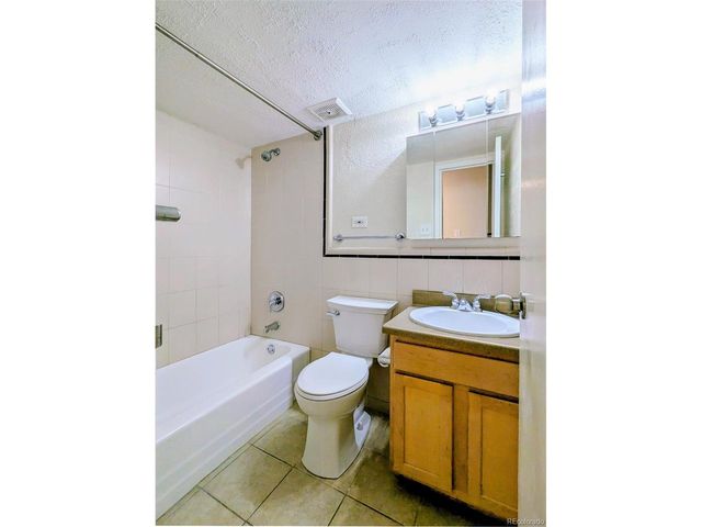 1200 Vine St 2F, Denver, CO 80206